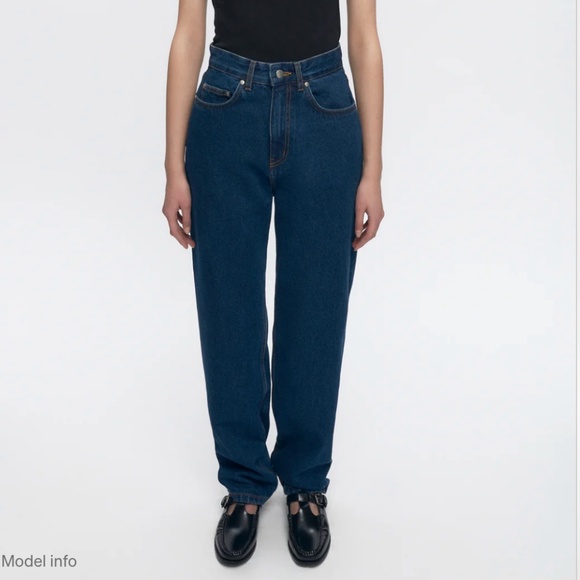 NWOT Kotn Antifit Denim Jeans, Dark Wash, size 25 - Picture 1 of 5